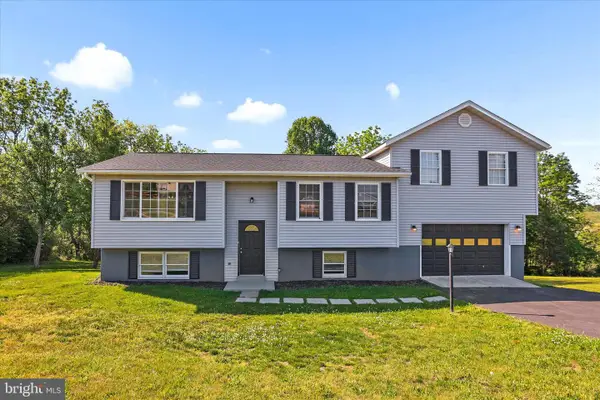 253 Vegas Dr, HANOVER, PA 17331