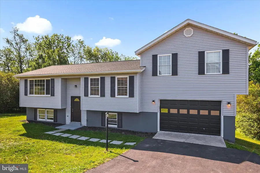 253 Vegas Dr, Hanover, PA 17331 - #3