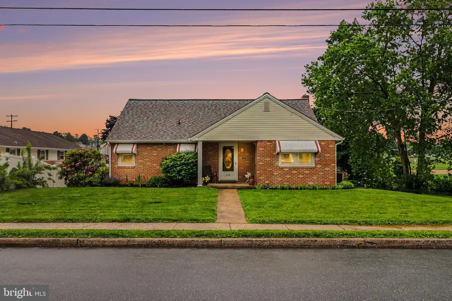 115 Emig St, York, PA 17406 - #2