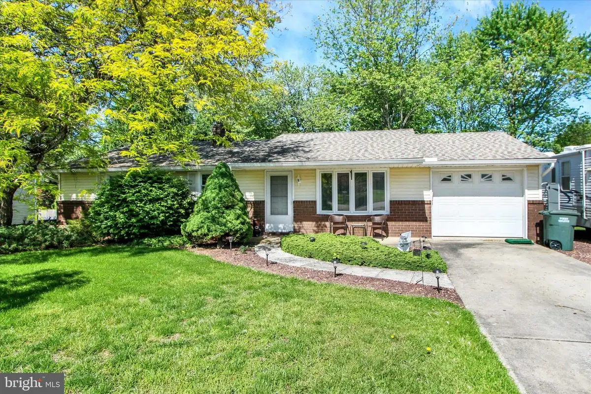 1405 Equestrian Dr, Dover, PA 17315 - #1