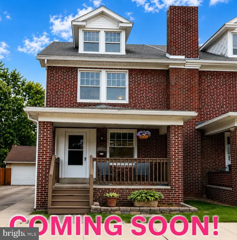 104 N Seward St, York, PA 17404 - #2