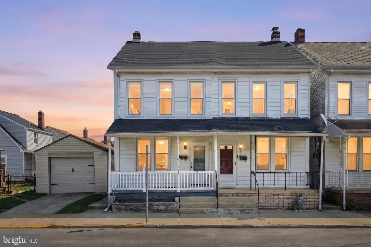 131 N Seward St, York, PA 17404 - #1
