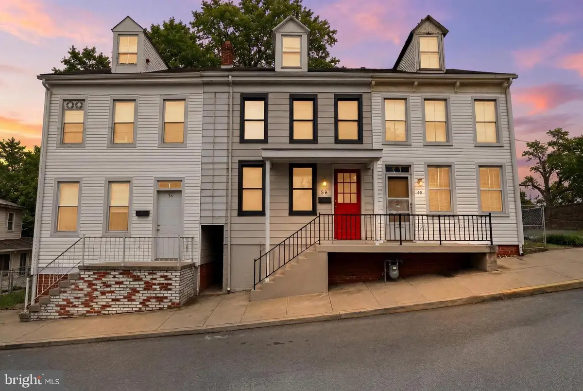38 W 8th Ave, York, PA 17404 - #1