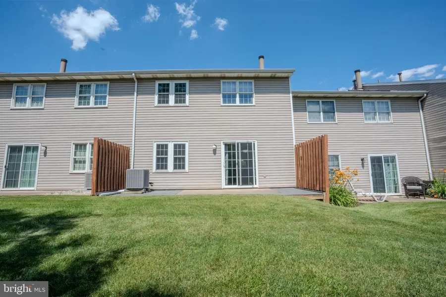 603 Bentwood Ln, York, PA 17408 - #3