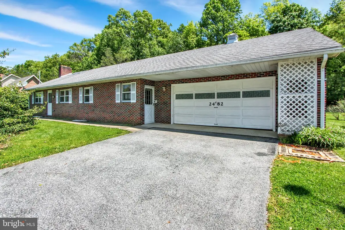 2482 Pine Grove Rd, York, PA 17403 - #1