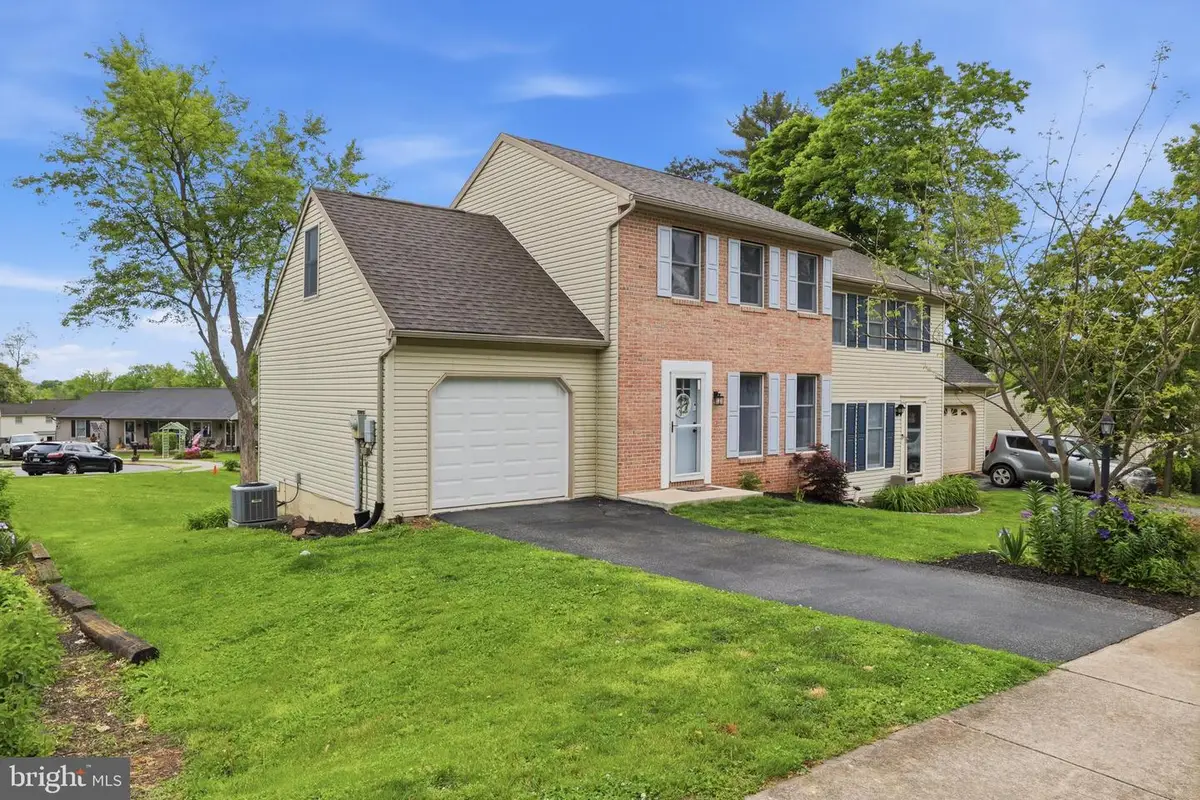 115 Poplar St, Manchester, PA 17345 - #1