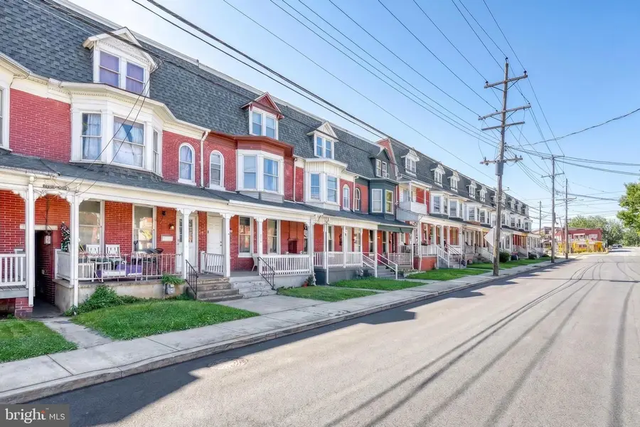 446 E Prospect St, York, PA 17403 - #2