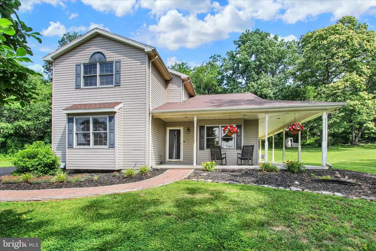 7208 Kopp Rd, Spring Grove, PA 17362 - #1