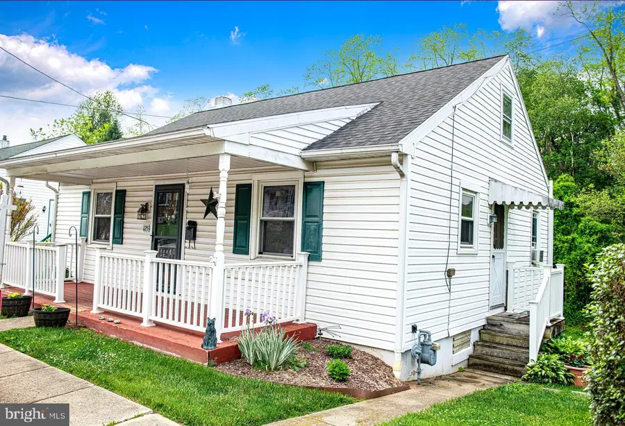125 Manchester St, Glen Rock, PA 17327 - #2