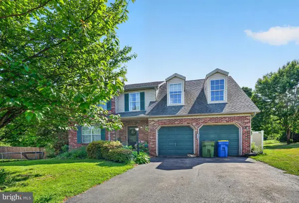 1070 S Gora Rd, YORK, PA 17404