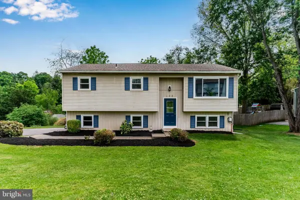 120 Black Walnut Dr, ETTERS, PA 17319