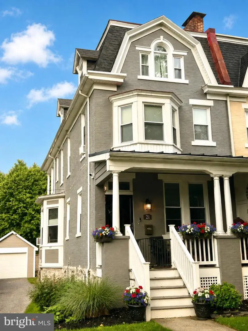 21 N Kershaw St, York, PA 17402 - #1