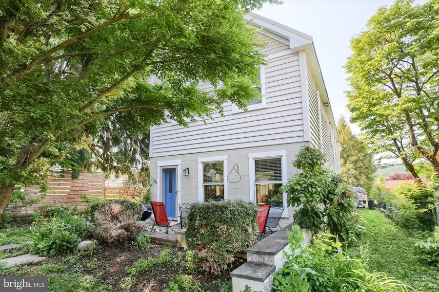 114 W Gettysburg St, Dillsburg, PA 17019 - #3