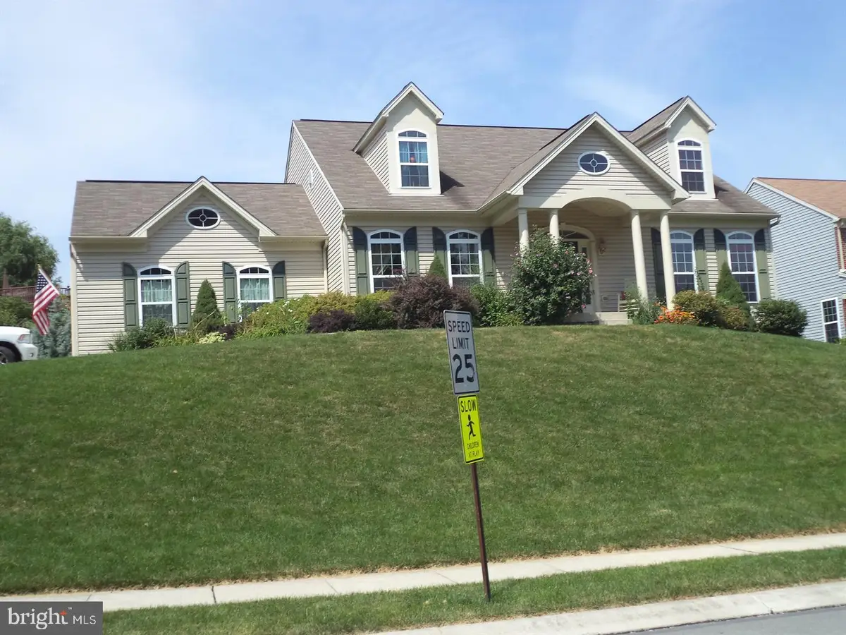 1050 Cranberry Ln W, York, PA 17402 - #1