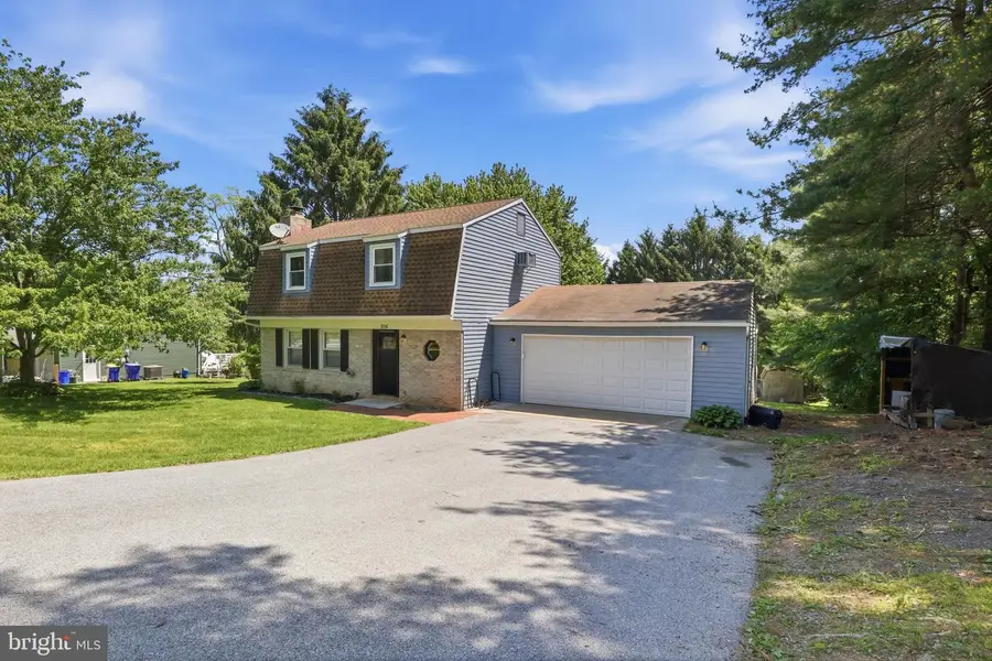 256 Camp Ground Rd, Dillsburg, PA 17019 - #3