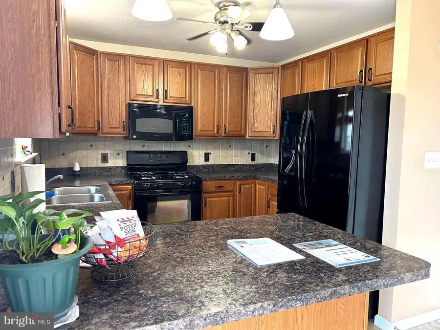 1305 Summit Run Ct, York, PA 17408 - #3