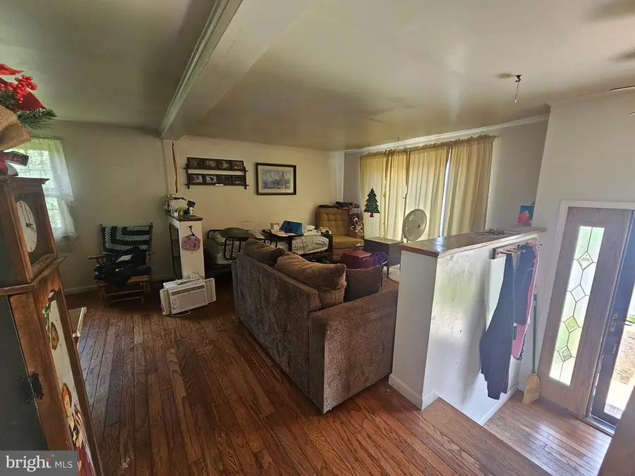 208 Willow Dr, Dover, PA 17315 - #3