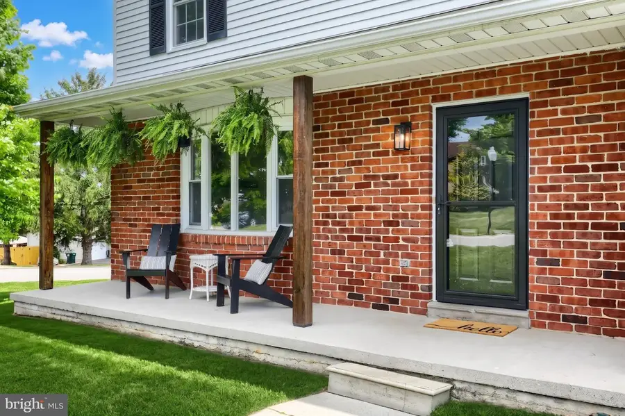 27 Colonial Dr, Hanover, PA 17331 - #3