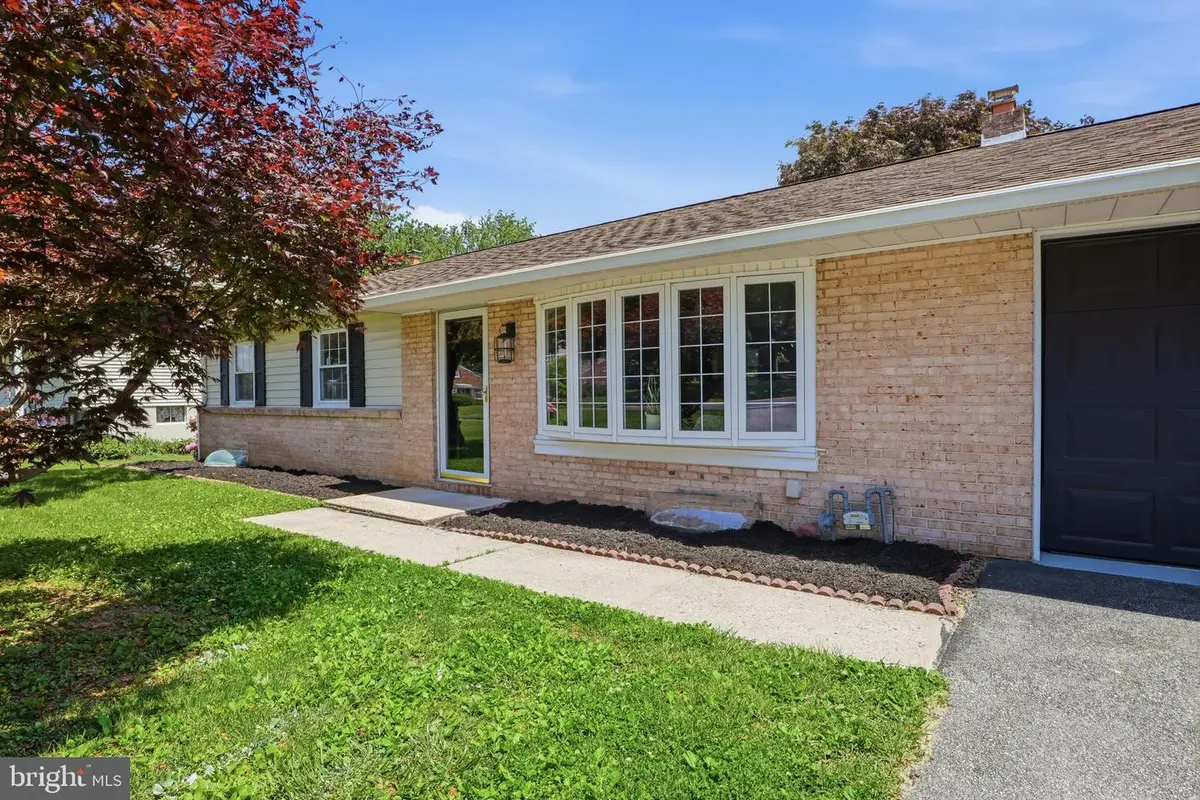 1825 Powder Mill Rd, York, PA 17402 - #1