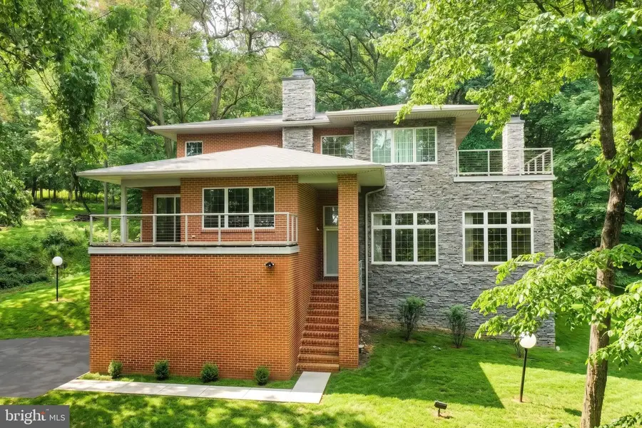 335 Laurel Dr, York, PA 17406 - #3