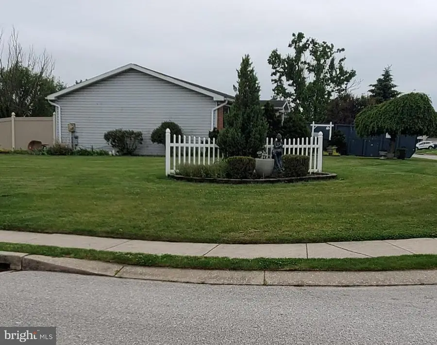 2111 Pineview Cir, Dover, PA 17315 - #3