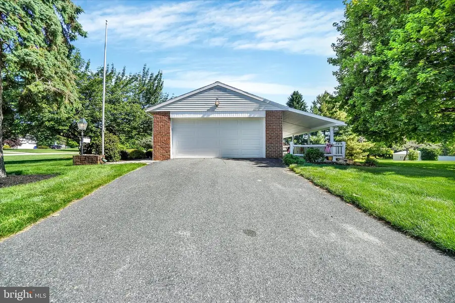 15343 N Barrens Rd N, Stewartstown, PA 17363 - #2