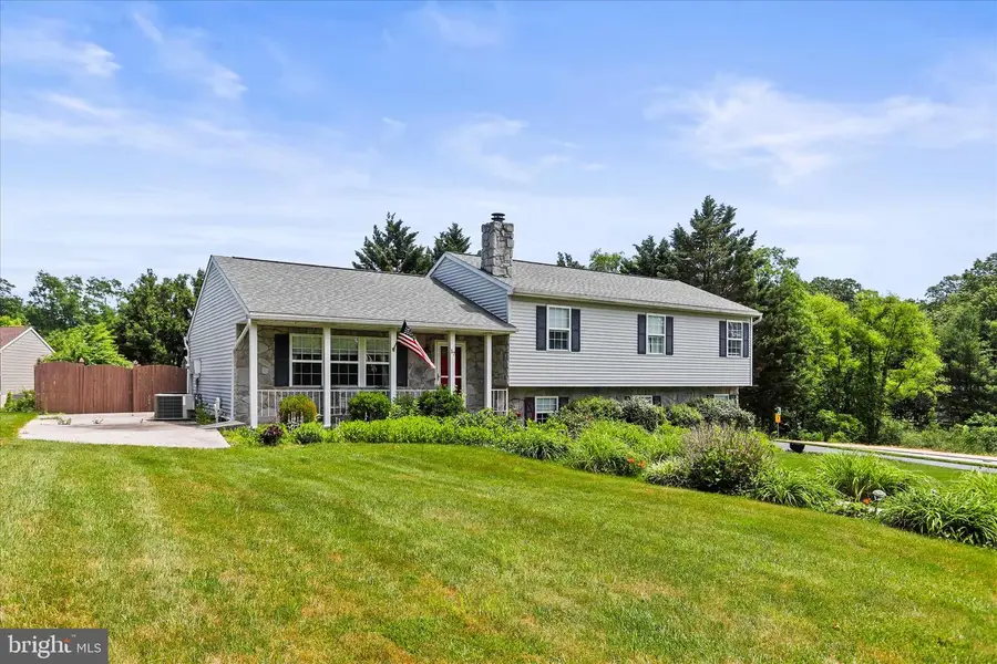 17 Ecker Ave, Stewartstown, PA 17363 - #2