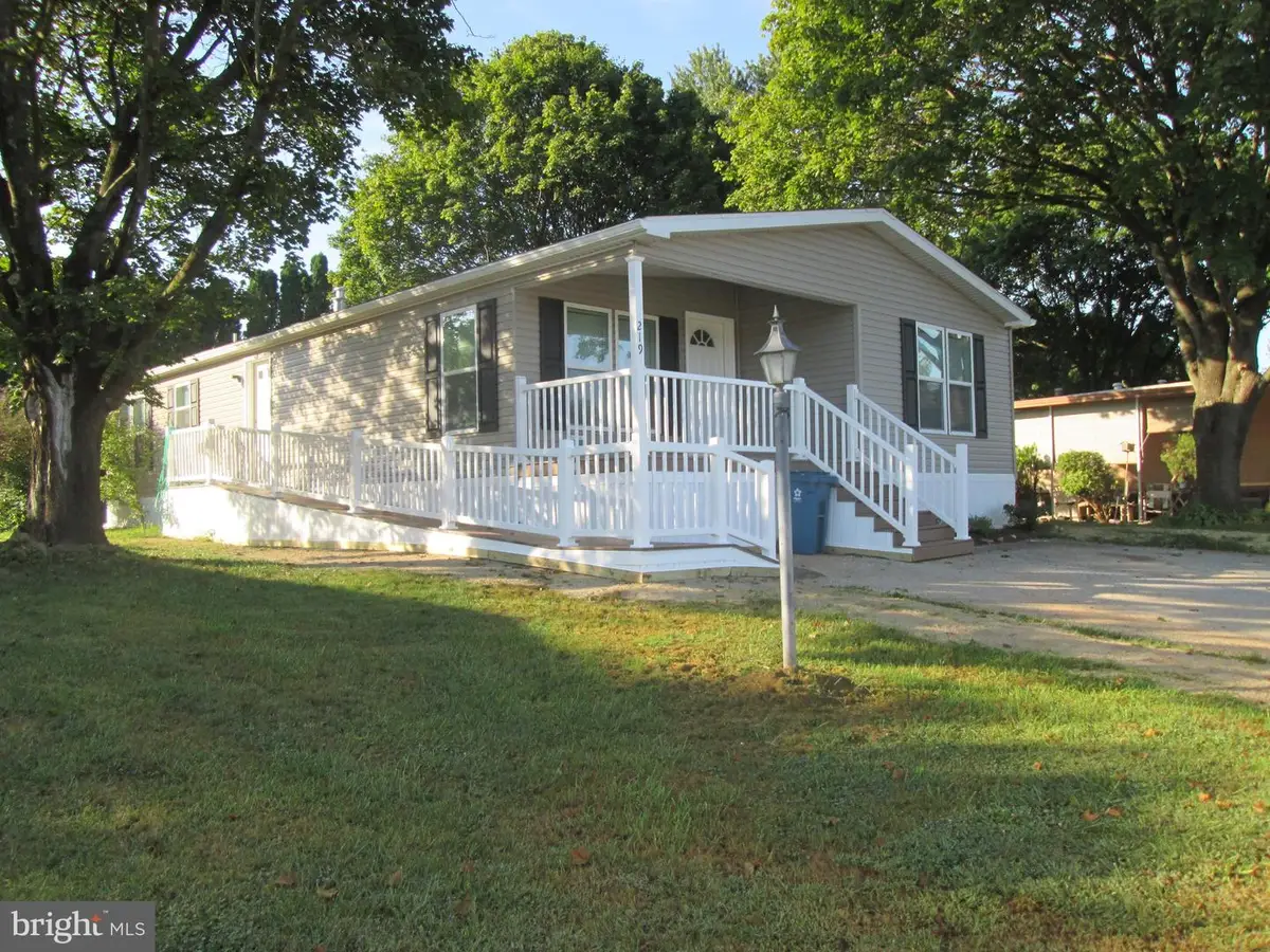 219 Blue Jay Dr, Red Lion, PA 17356 - #1