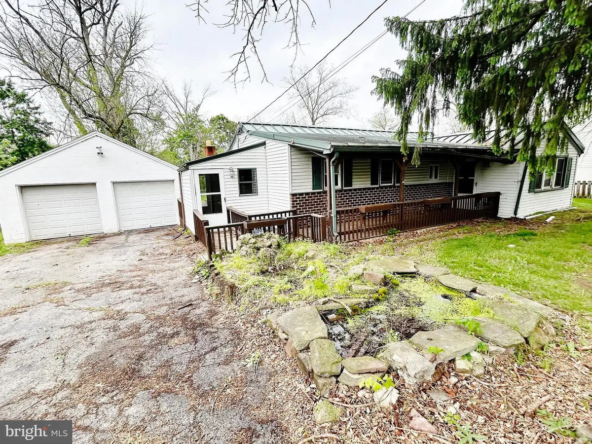 2311 Log Cabin Rd, York, PA 17408 - #1
