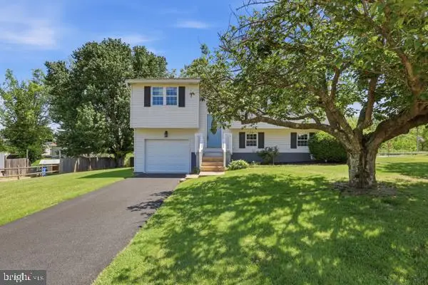 3496 Fox Ridge Ct, Dover, PA 17315 - #1