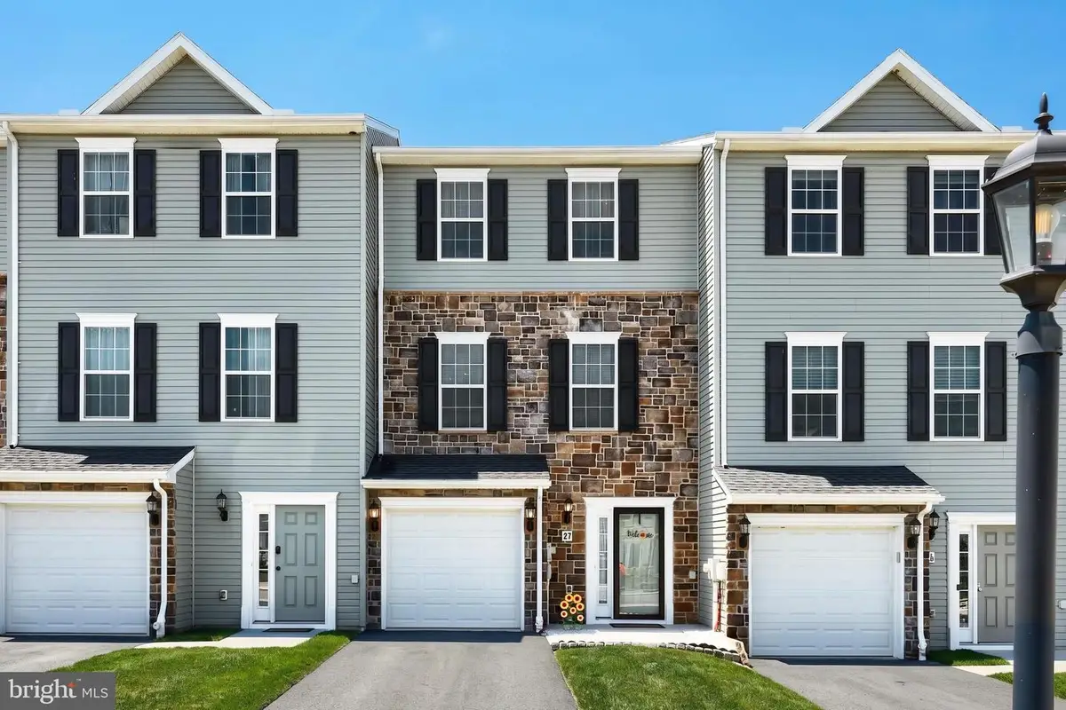 27 Holstein Dr, Hanover, PA 17331 - #1