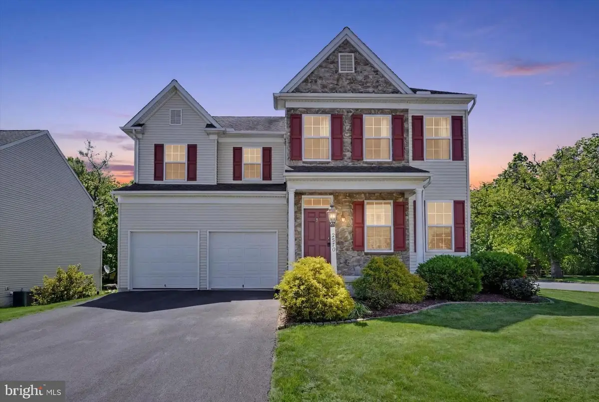 2570 Carriage Ln, Dover, PA 17315 - #1