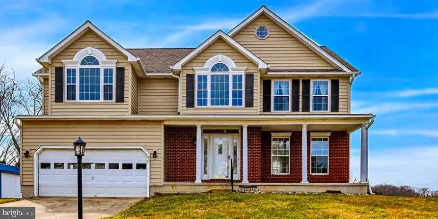 90 Lee St, Stewartstown, PA 17363 - #1