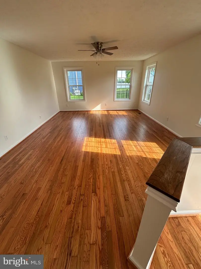 90 Lee St, Stewartstown, PA 17363 - #3