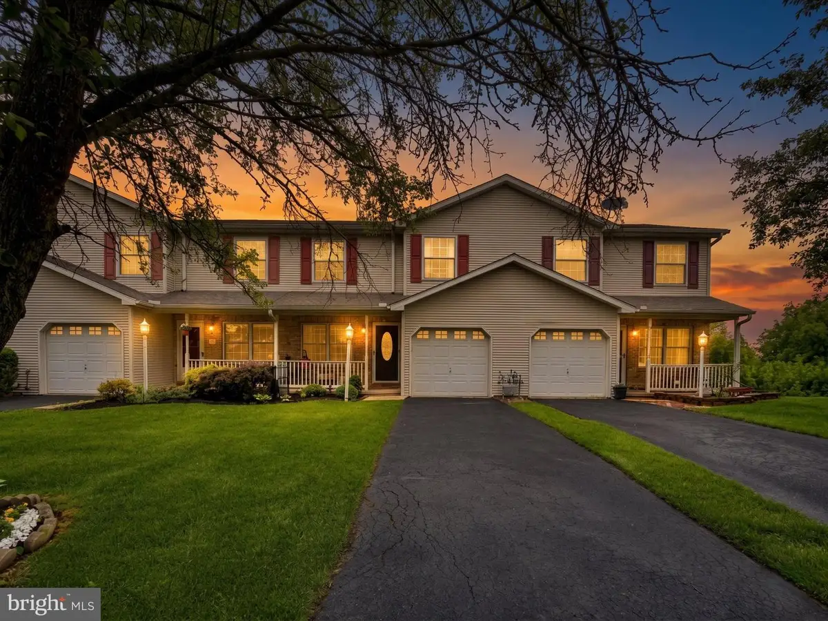 2989 Robin Rd, York, PA 17404 - #1