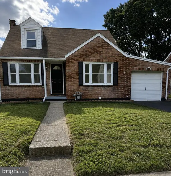 102 N Oxford St, EAST YORK, PA 17402