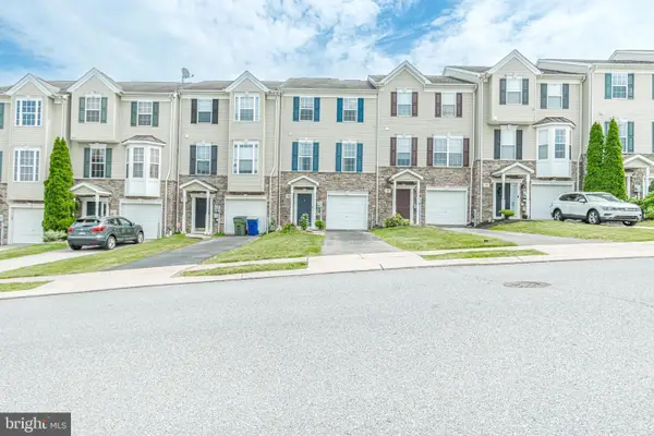206 Bruaw Dr, YORK, PA 17406