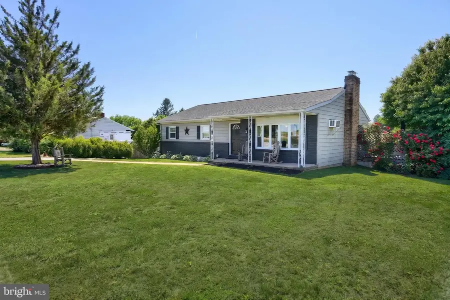 588 Muddy Creek Forks Rd, Brogue, PA 17309 - #2