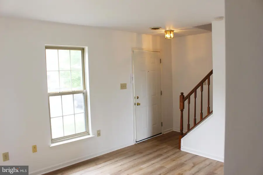 1105 Skyview Dr, York, PA 17406 - #3