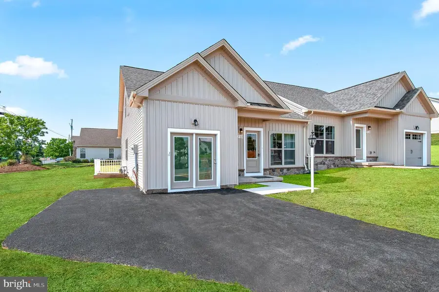 127 Heather Glen Dr, Red Lion, PA 17356 - #2