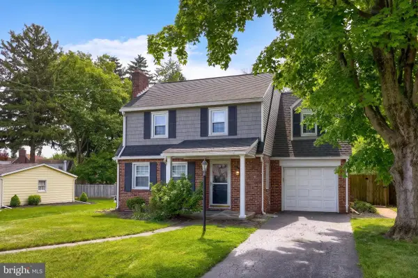 488 Hillcrest Rd, YORK, PA 17403