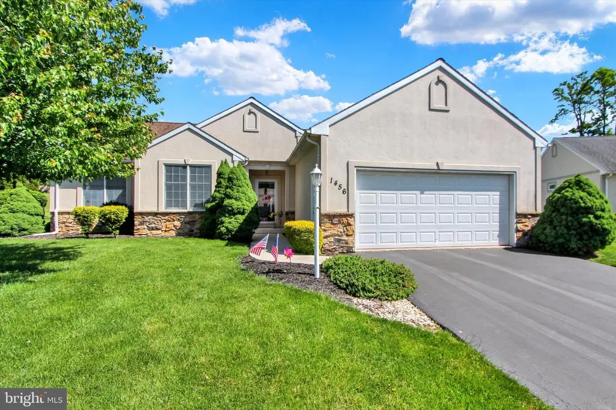 1456 Wheatfield Dr, York, PA 17408 - #1