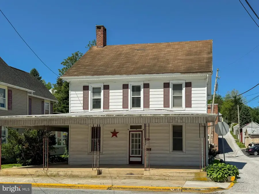 9 Manchester St, Glen Rock, PA 17327 - #2