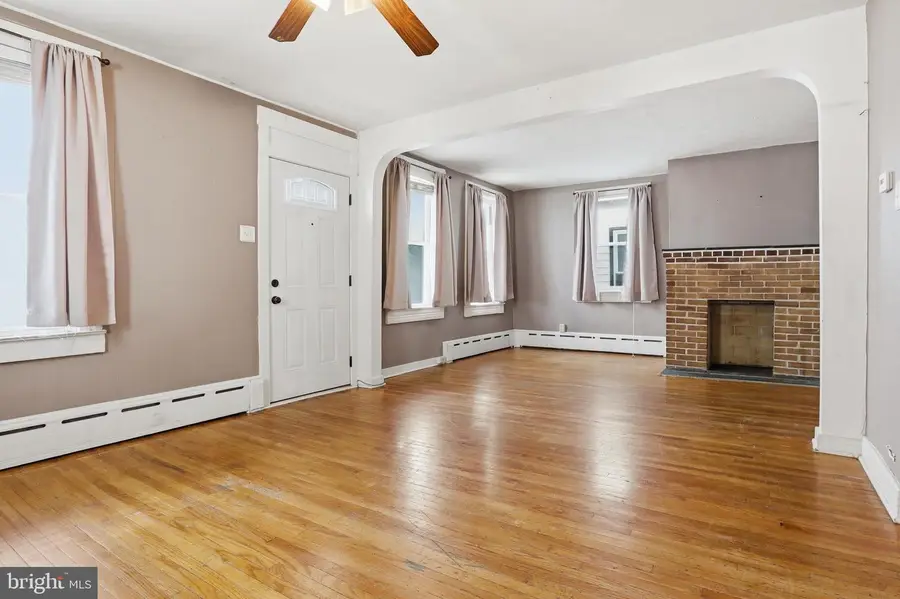 22 S Main St, Dover, PA 17315 - #3