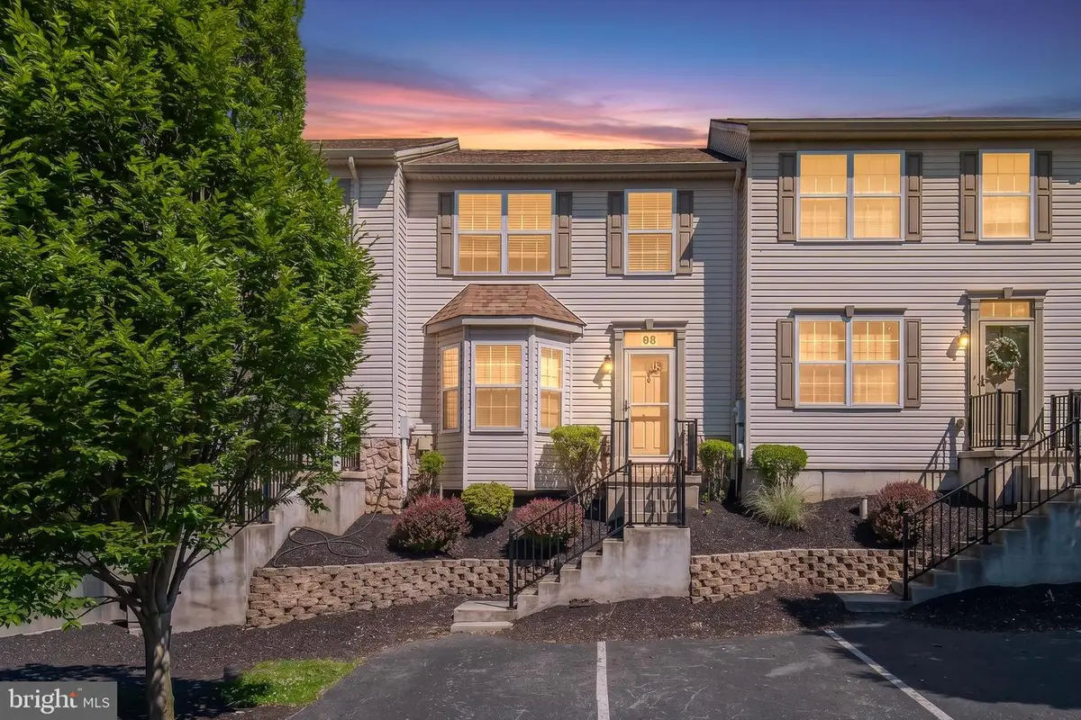 98 E Beaver St, York, PA 17406 - #1