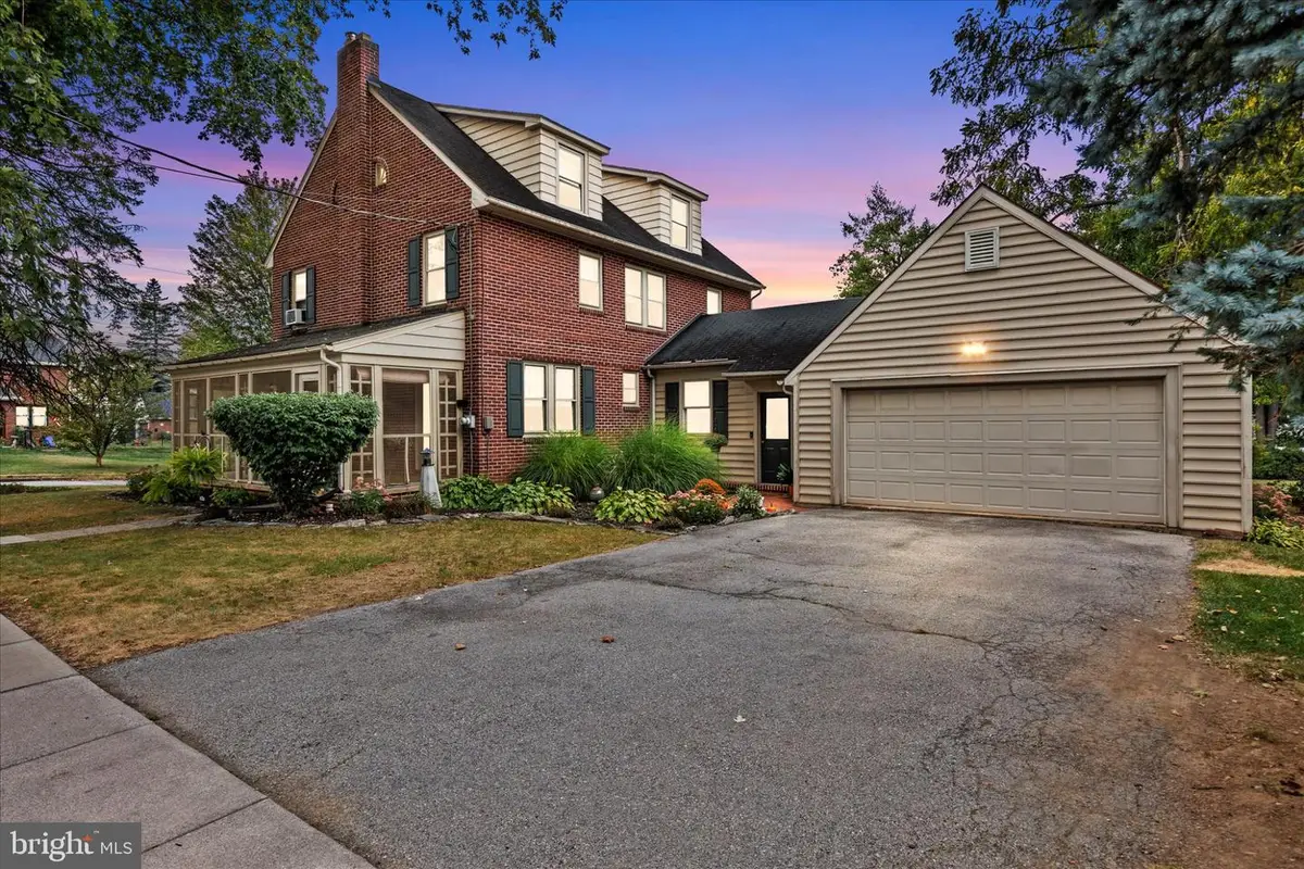 101 N Vernon St, York, PA 17402 - #1