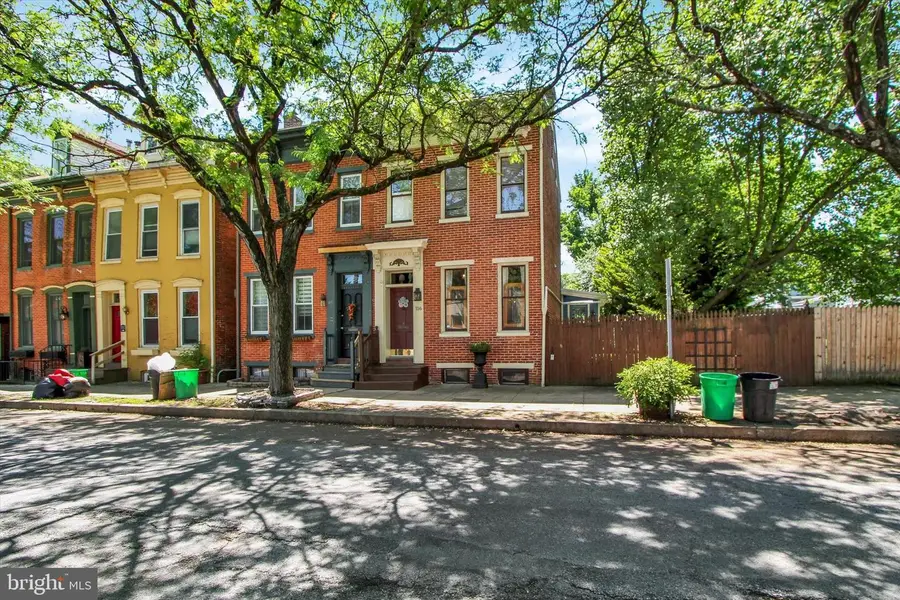 116 S Newberry St, York, PA 17401 - #3