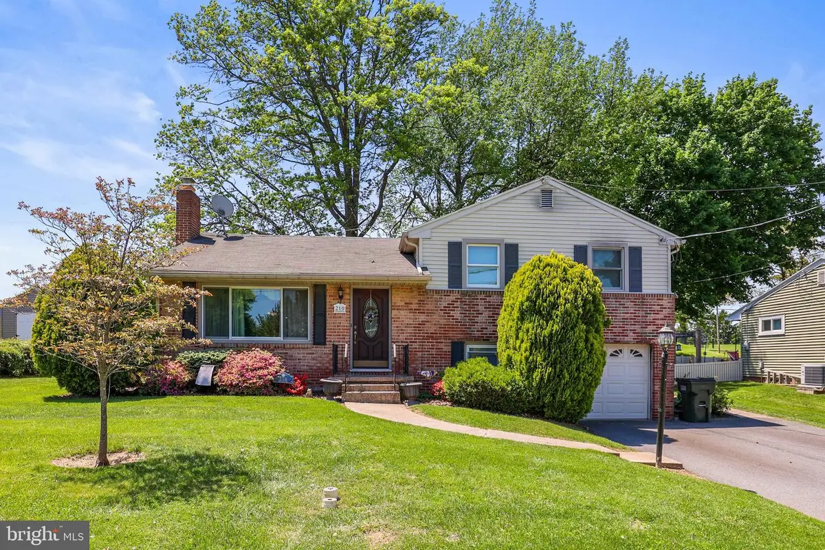 210 Melvale Rd, Dallastown, PA 17313 - #1