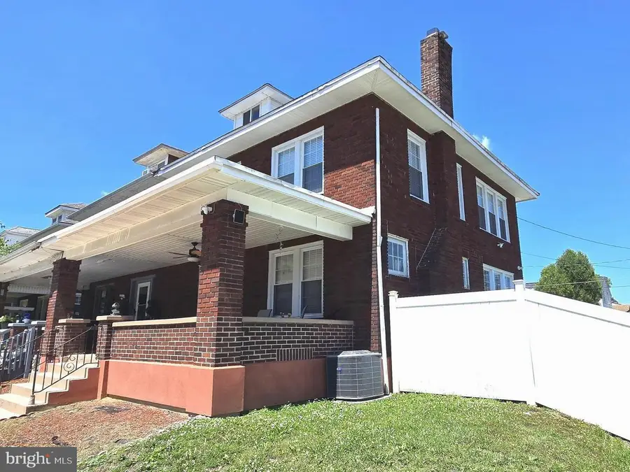 257 E Jackson St, York, PA 17403 - #3