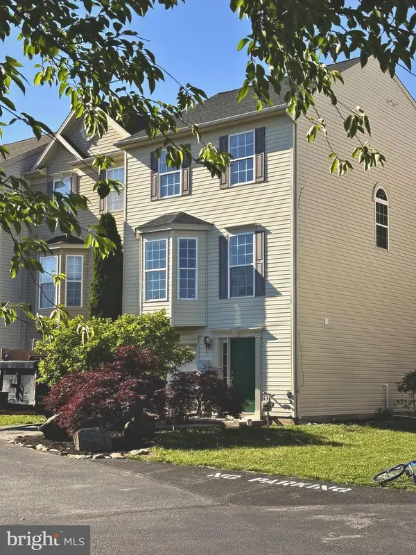 260 Country Ridge Dr, RED LION, PA 17356
